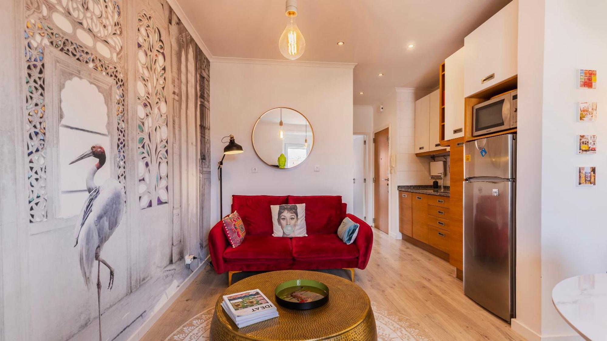 Sunny Design Apt In Praca Das Flores By Lovelystay Lisbon Luaran gambar