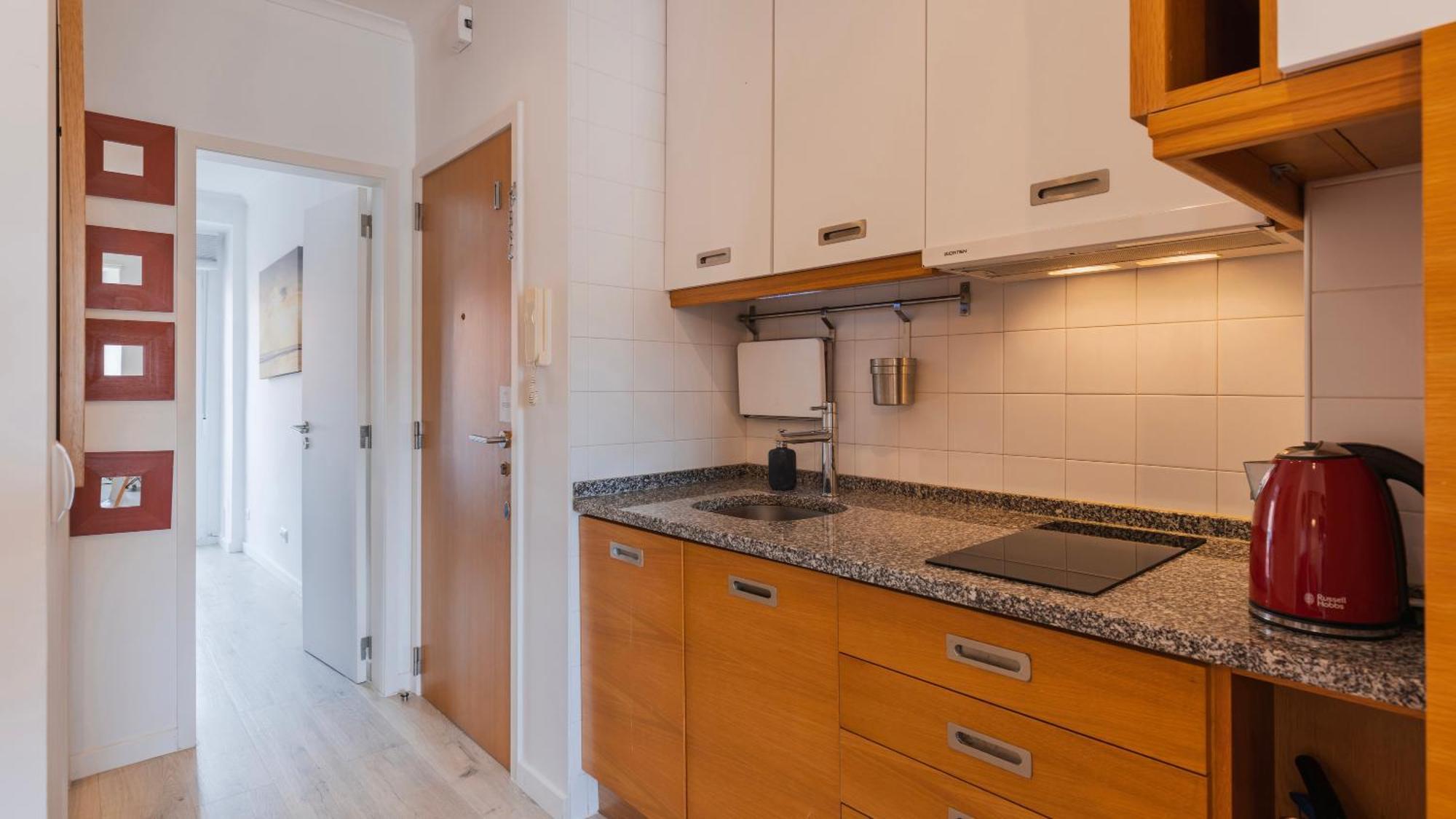 Sunny Design Apt In Praca Das Flores By Lovelystay Lisbon Luaran gambar